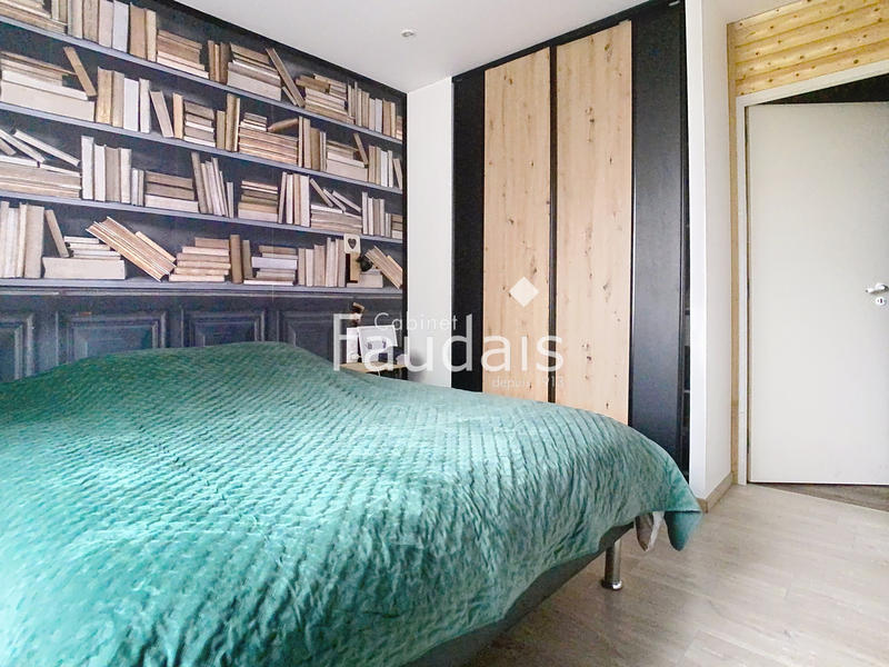 Maison - 200 m² - 7 pièces