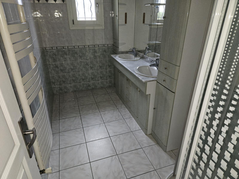 Maison - 110 m² - 9 pièces