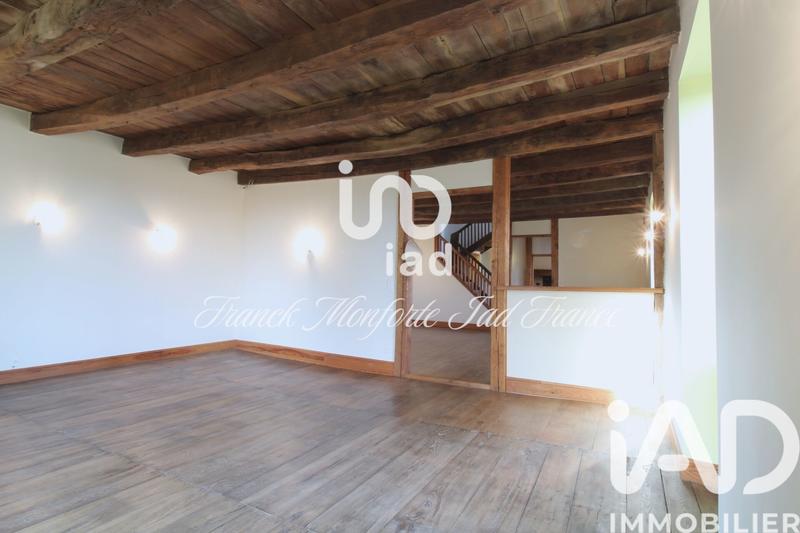 Maison - 240 m² - 8 pièces