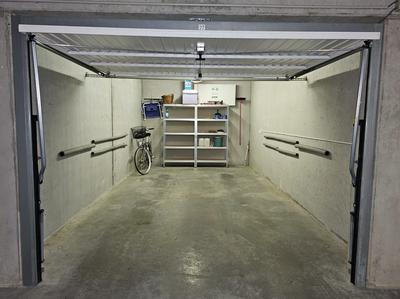 Parking / Garage - 13 m²
