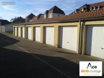 Parking / Garage - 900 m²