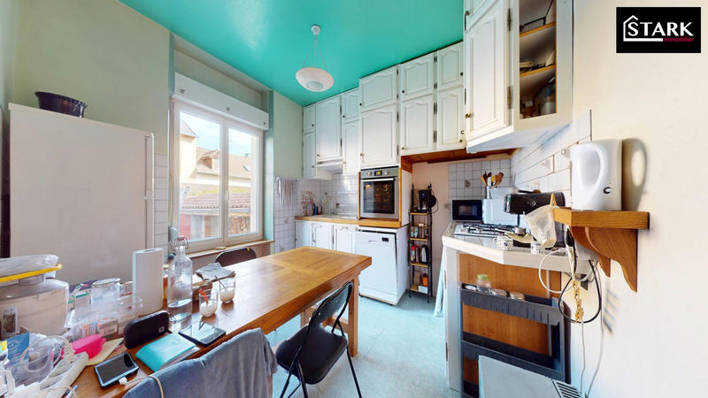 Maison - 90 m² - 5 pièces