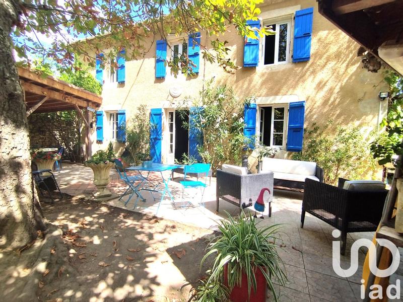 Maison - 235 m² - 8 pièces