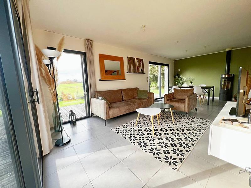 Maison - 105 m² - 5 pièces