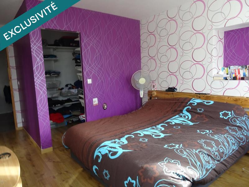 Maison - 250 m² - 9 pièces