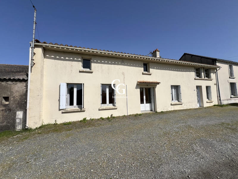 Maison ancienne - 110 m² - 4 pièces