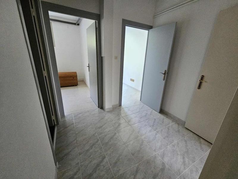 Maison traditionnelle - 166 m² - 7 pièces