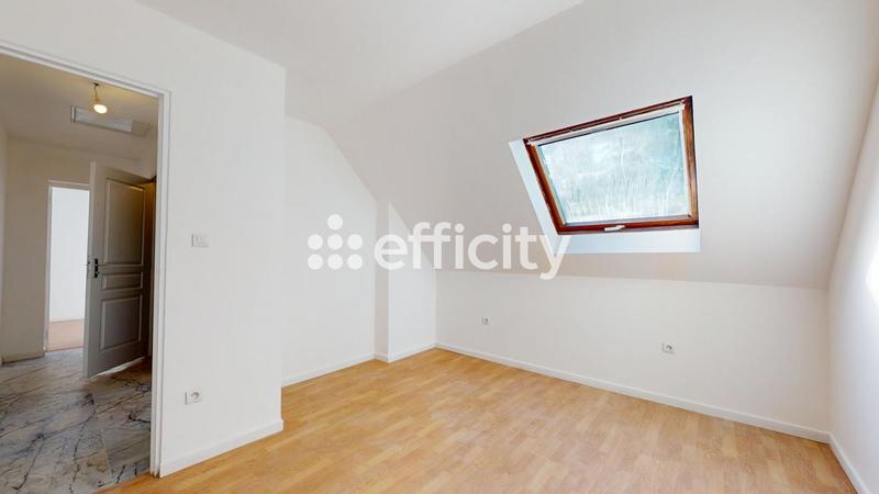 Maison - 120 m² - 7 pièces