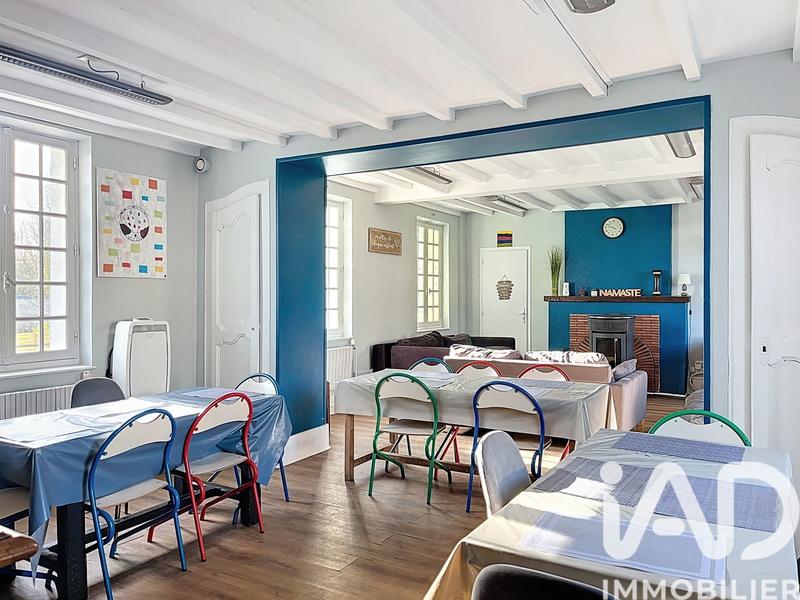 Maison - 244 m² - 10 pièces