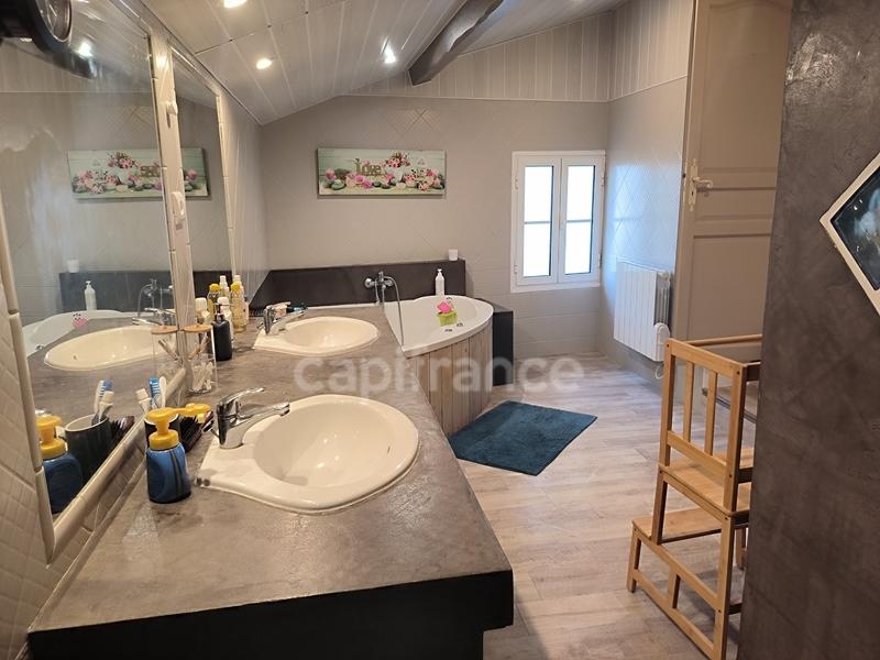 Maison - 142 m² - 4 pièces