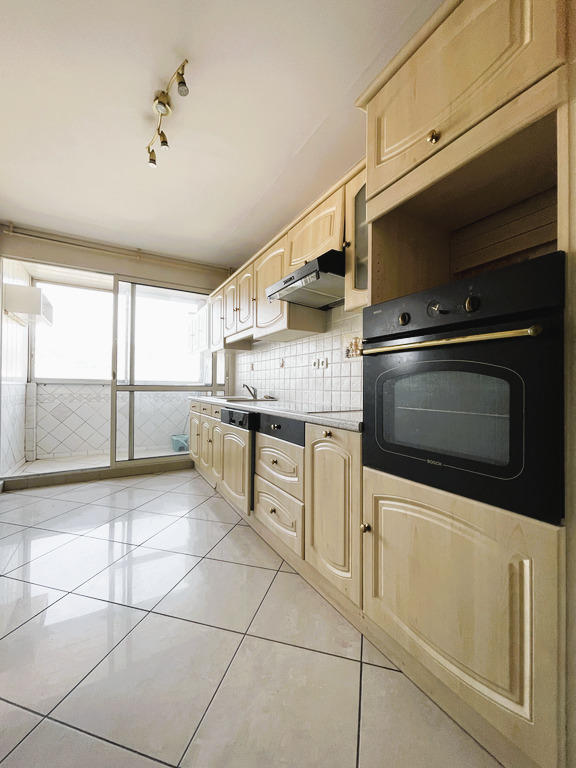 Appartement - 86 m² - 4 pièces