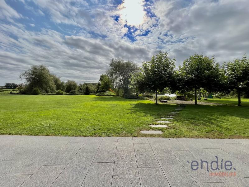 Maison - 275 m² - 8 pièces