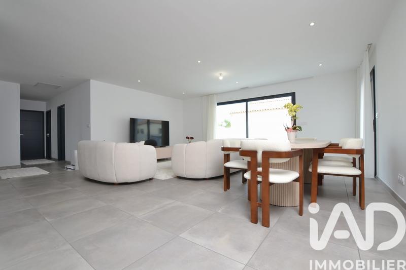 Maison - 111 m² - 4 pièces