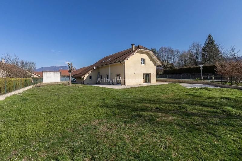 Maison - 180 m² - 6 pièces