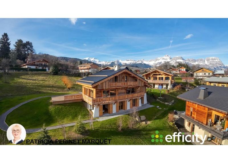 Maison - 225 m² - 8 pièces