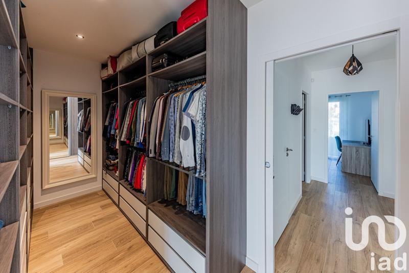 Maison de maîtres - 181 m² - 8 pièces