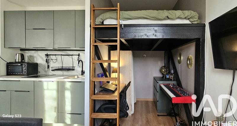 Studio - 30 m² - 1 pièce