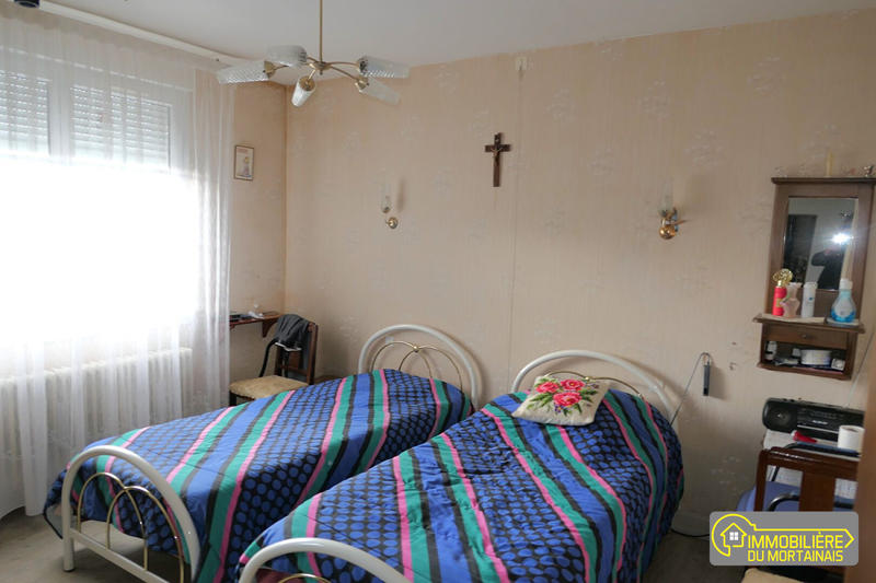 Maison - 99 m² - 7 pièces