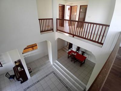 Maison - 200 m² - 5 pièces