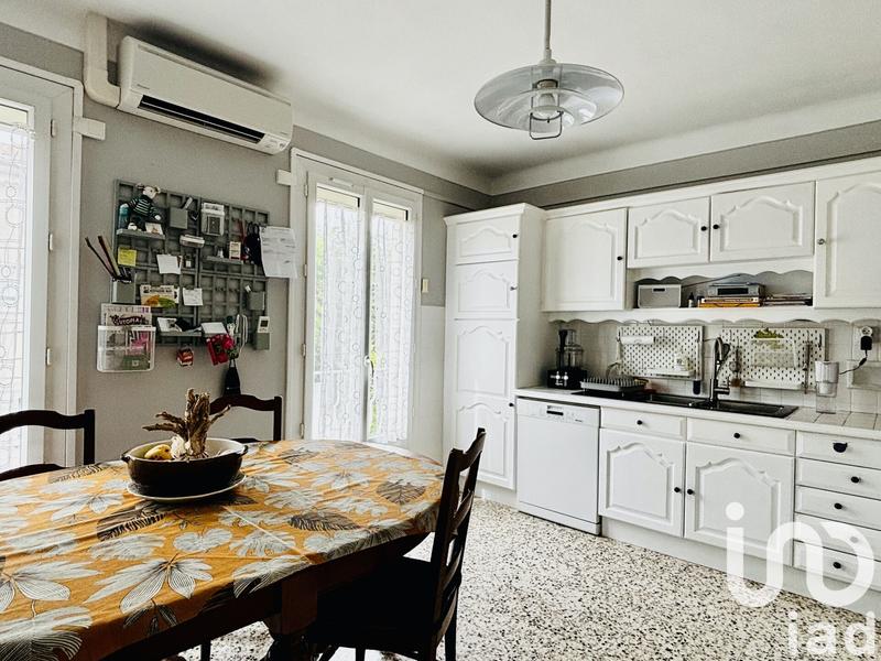 Maison - 180 m² - 10 pièces