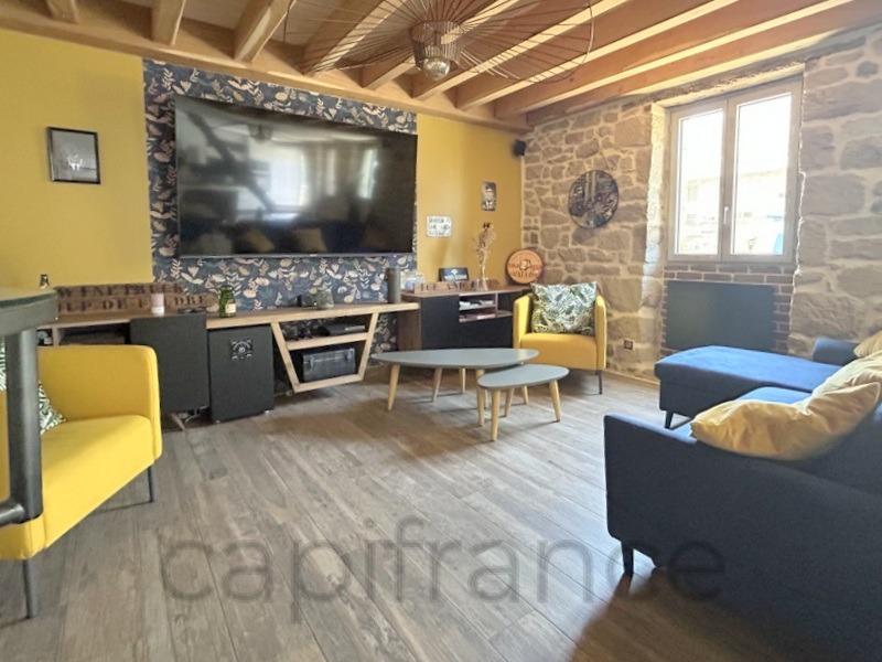 Propriété - 220 m² - 10 pièces