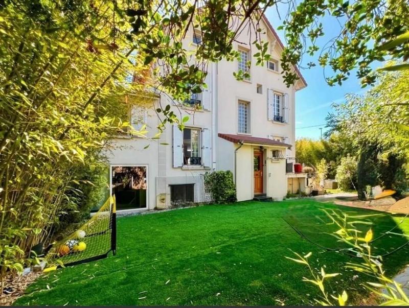 Maison - 263 m² - 8 pièces