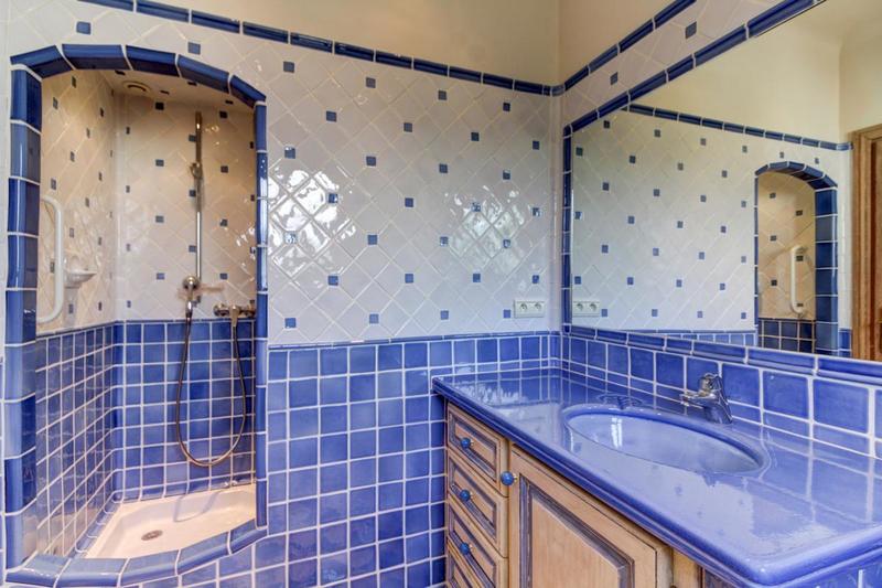 Villa - 181 m² - 6 pièces