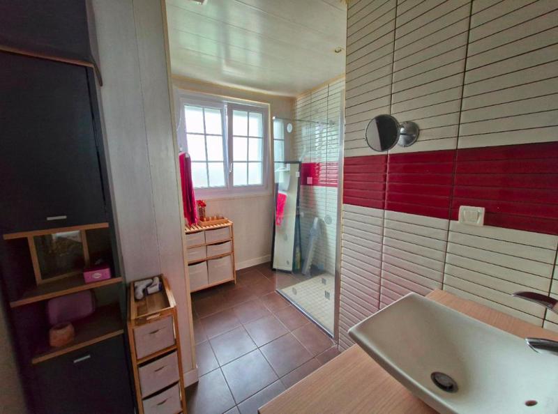 Maison - 184 m² - 7 pièces