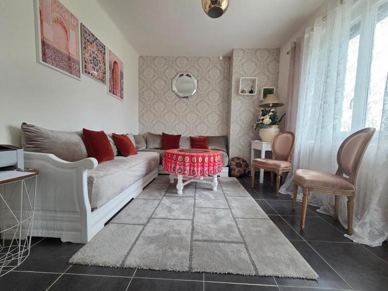 Maison - 165 m² - 6 pièces