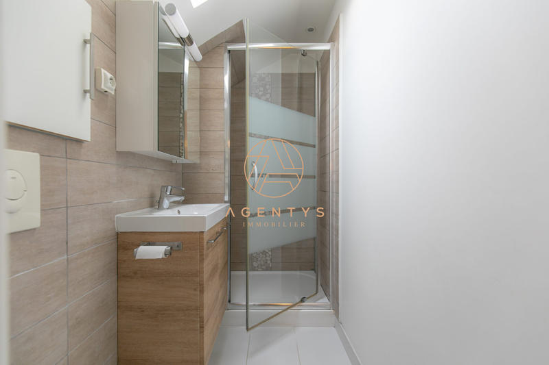 Maison - 98 m² - 5 pièces