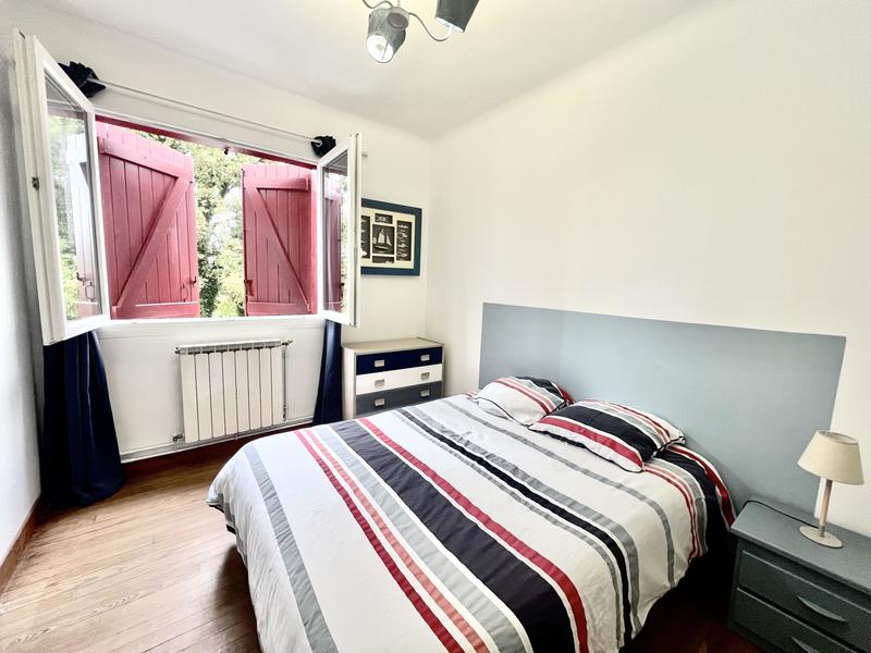 Demeure - 311 m² - 12 pièces