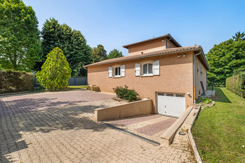 Maison - 146 m² - 5 pièces