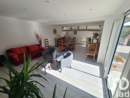 Maison - 159 m² - 5 pièces