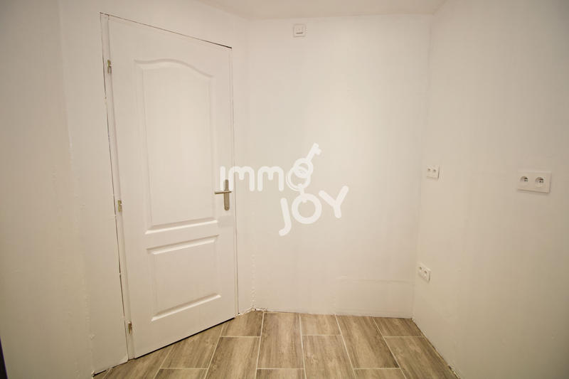 Maison - 229 m² - 7 pièces