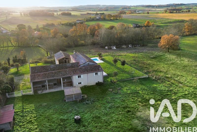 Maison - 324 m² - 5 pièces