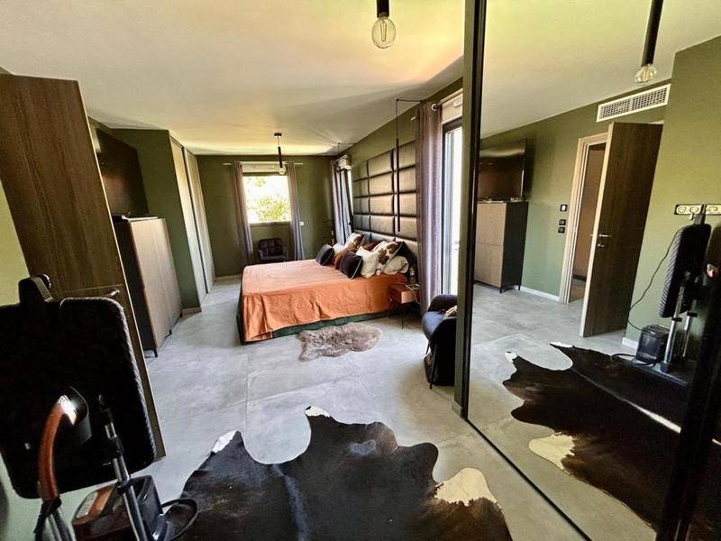 Appartement - 93 m² - 3 pièces