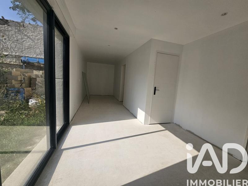Maison - 200 m² - 6 pièces