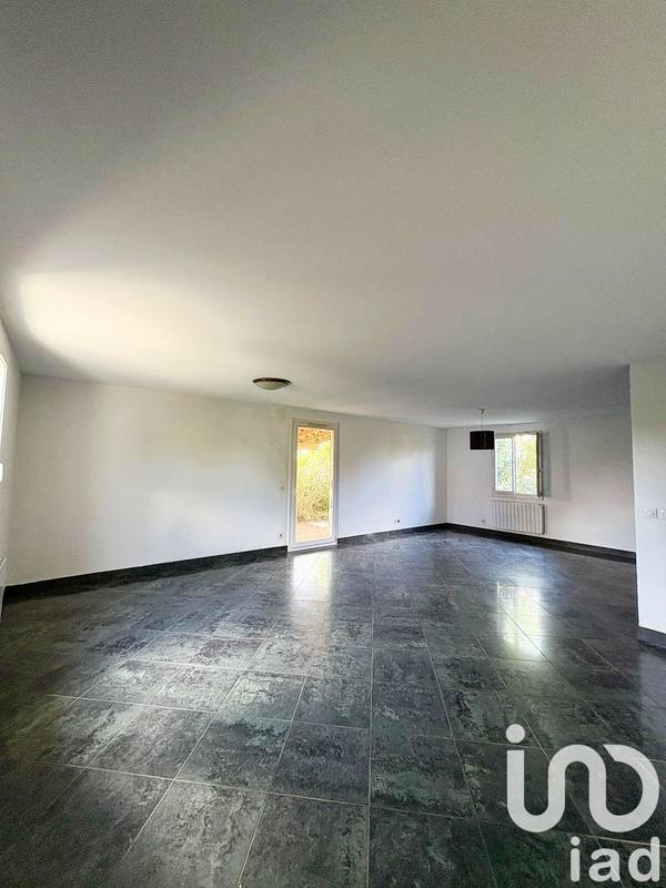 Maison - 99 m² - 5 pièces