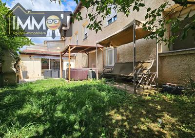 Maison - 264 m² - 7 pièces