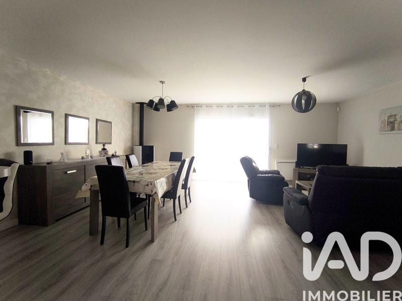 Maison - 97 m² - 5 pièces