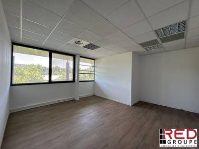 Bureau - 121 m²