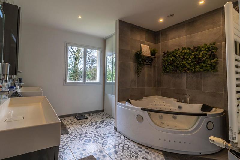 Maison - 162 m² - 7 pièces