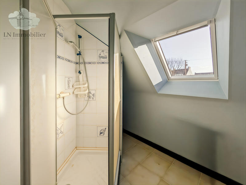 Maison - 143 m² - 7 pièces