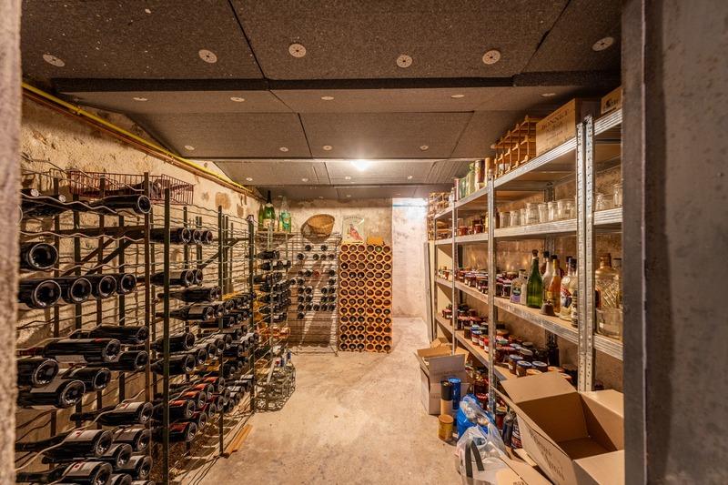 Maison - 346 m² - 10 pièces