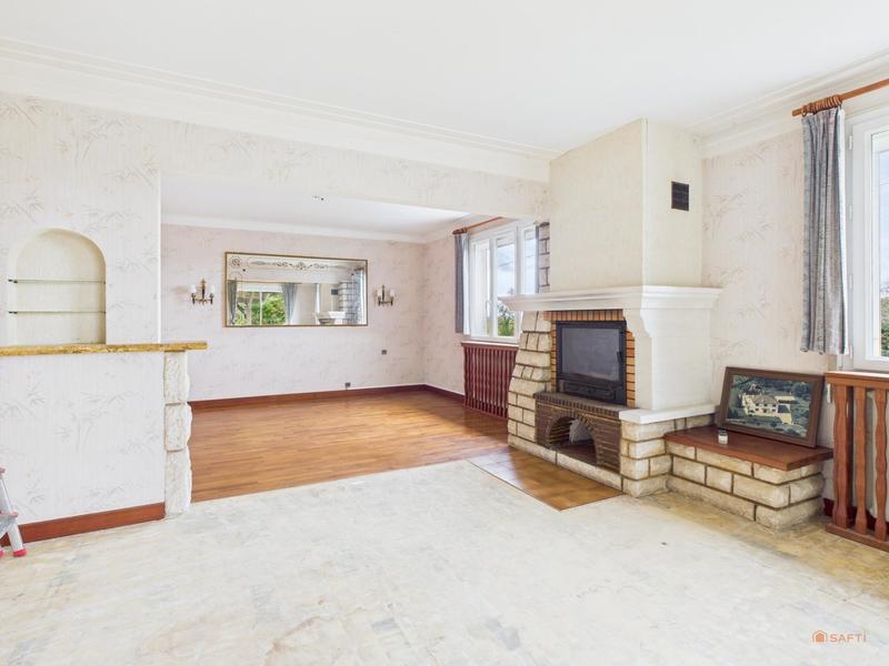 Maison - 219 m² - 5 pièces