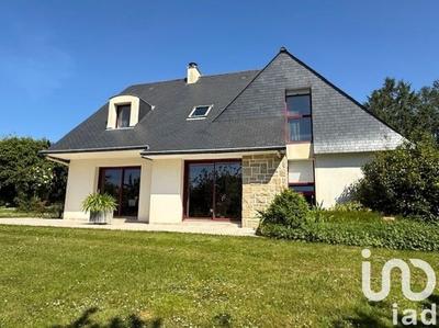 Maison - 159 m² - 9 pièces