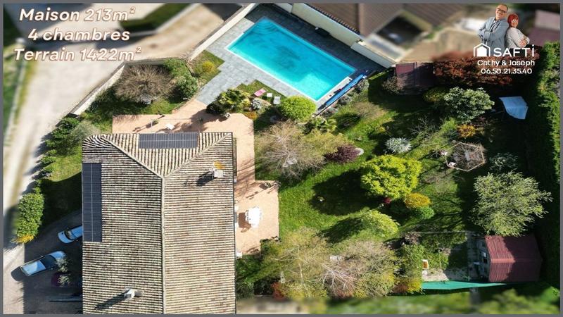 Maison - 213 m² - 6 pièces