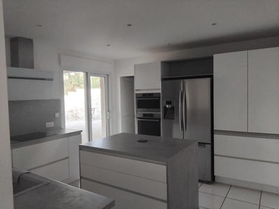 Villa - 313 m² - 9 pièces