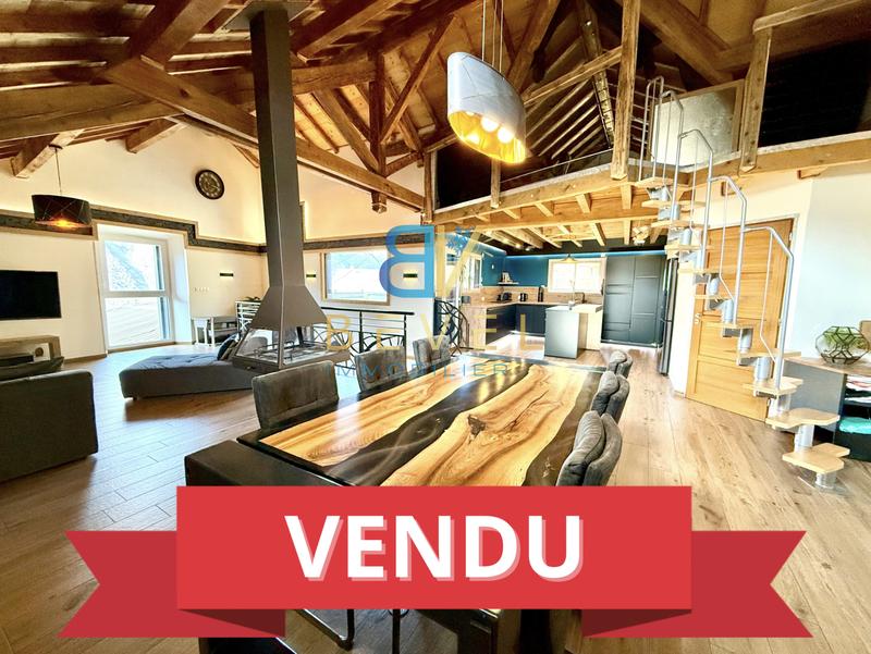 Maison - 185 m² - 5 pièces