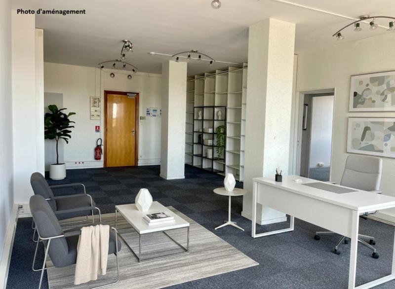 Bureau - 104 m² - 4 pièces